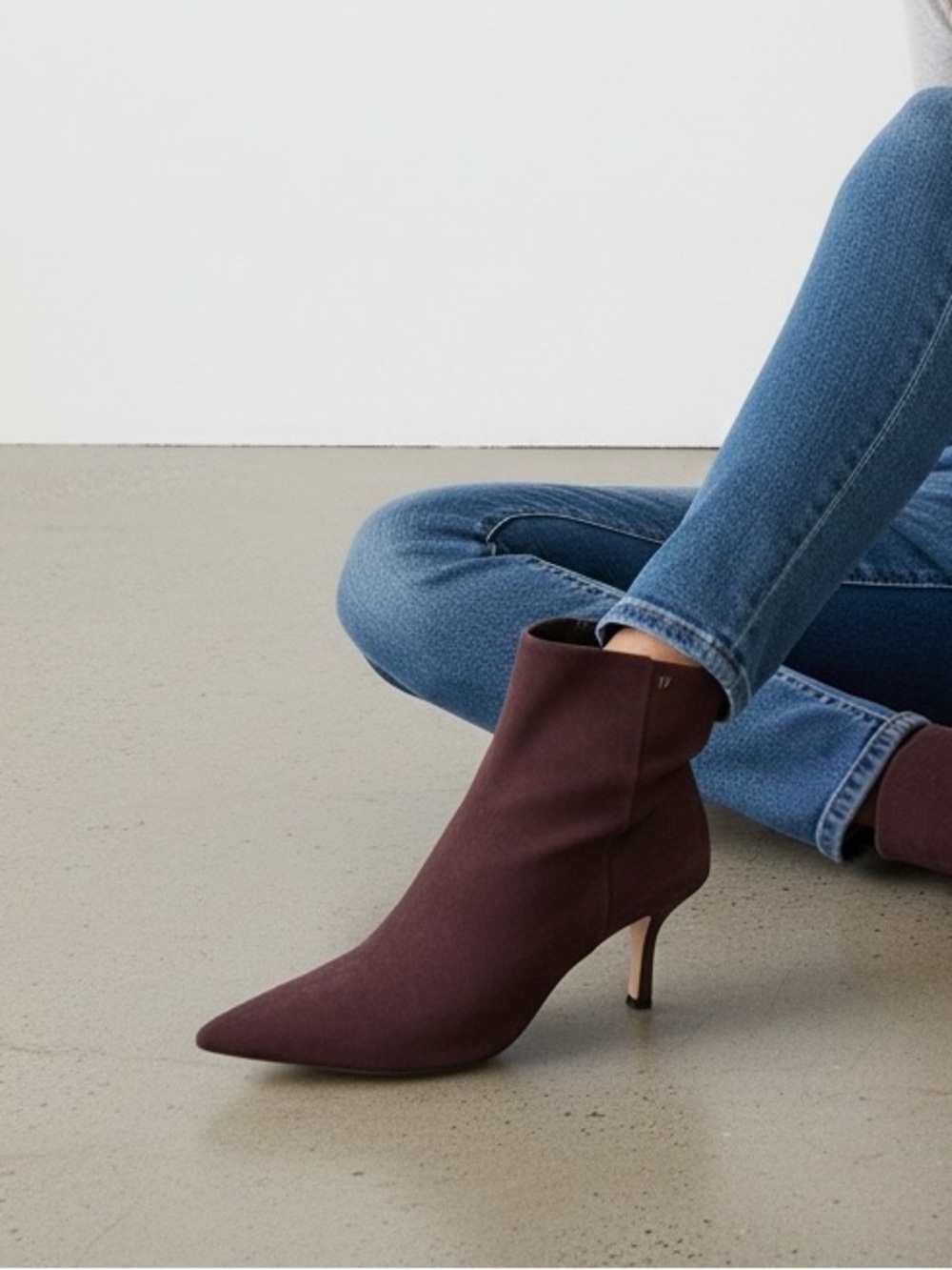 Larroude Mini Kate Women's Brown Burgandy Suede Pointed-Toe Ankle Boots Sz 9